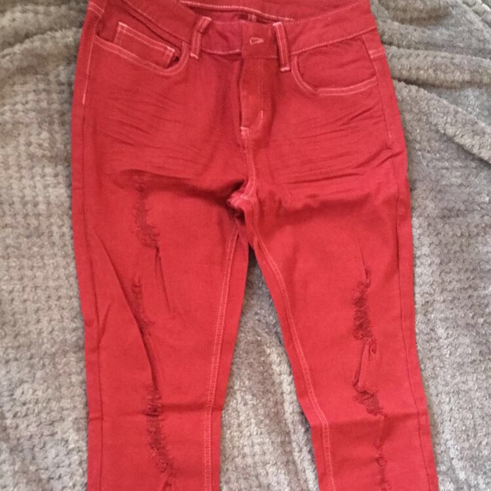 Ripped Skinny Jeans